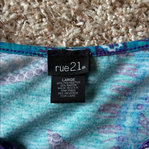 Rue21 Teal and Purple Printed Blouse - Picture 4 of 5